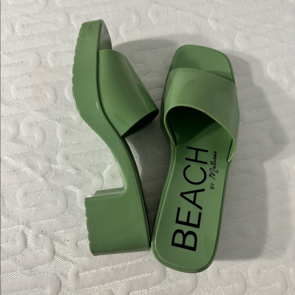 Beach by Matisse Slides